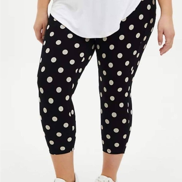 torrid Pants - 🎉Host Pick🎉Polka dot leggings